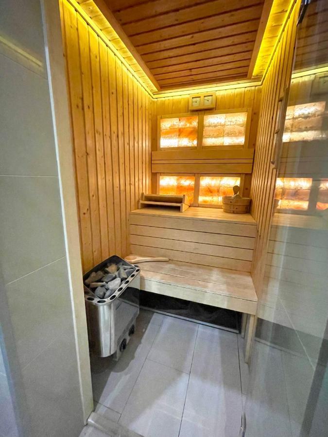 Pearl Lux Residency - Finn Sauna & Steam Room Будапешт Екстер'єр фото